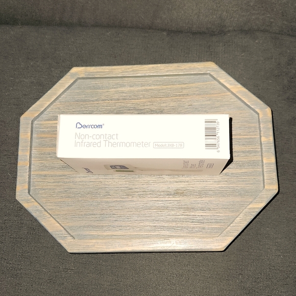 Berrcom Non-Contact Infrared Thermometer - Picture 3 of 4